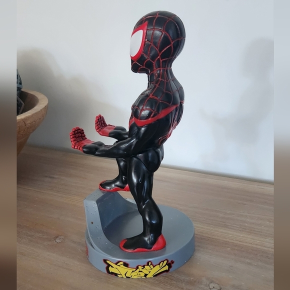 🎮 Spider-Man Miles Morales Phone & Controller Holder – 8.5” Figure Excellent - Picture 5 of 12